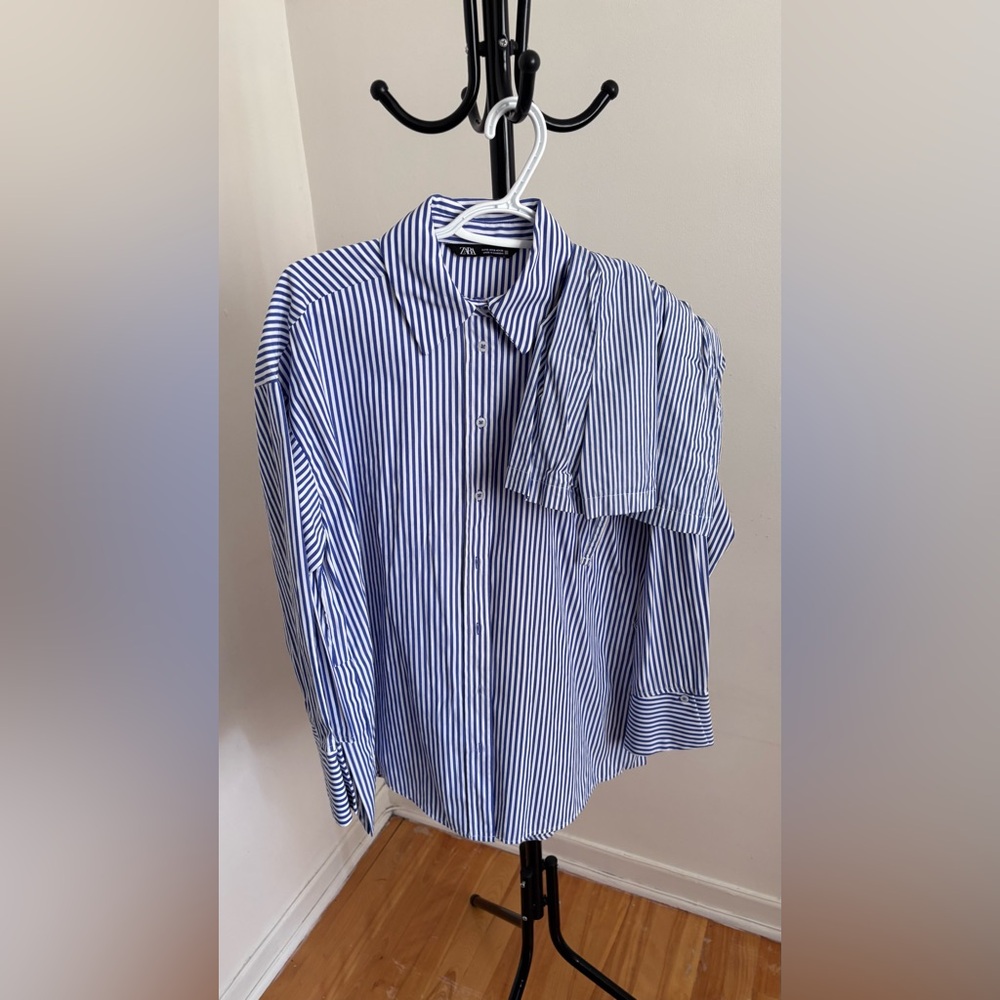 Zara women White and Blue Striped Shirt and short set